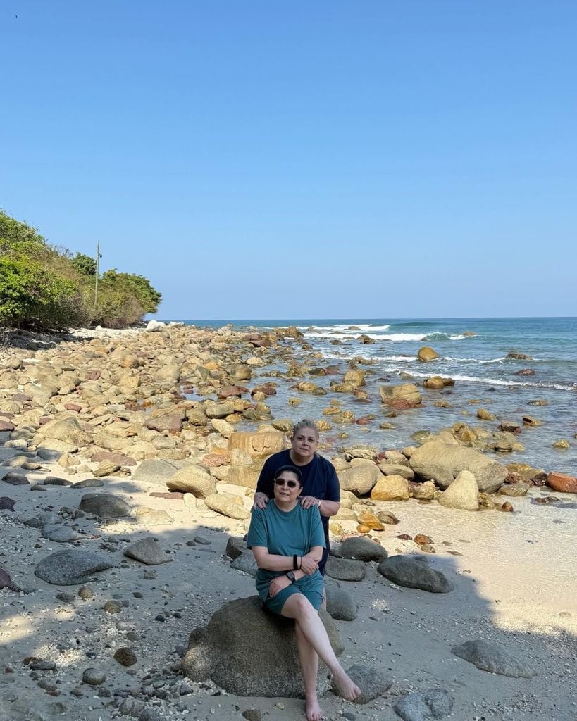 Victoria Ruffo y su hermana 