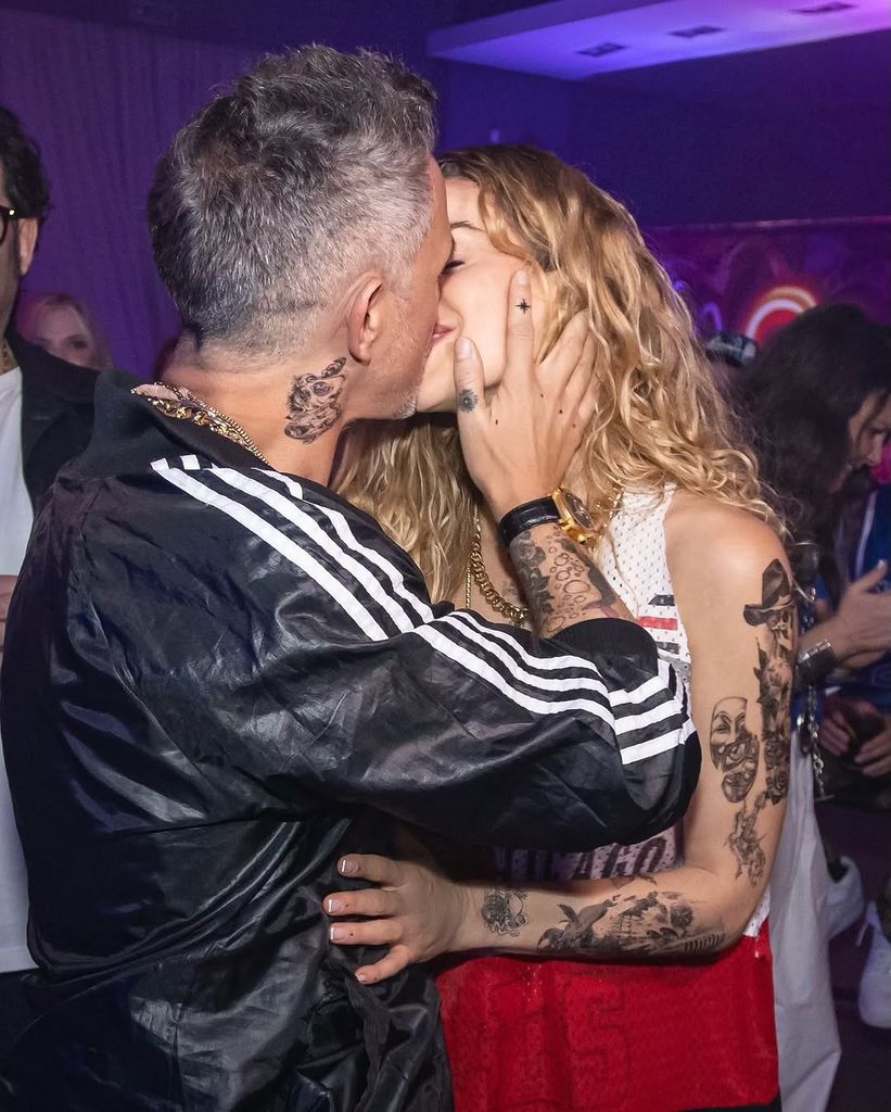 Alejandro Sanz disfrutó de una divertida fiesta con temática urbana.