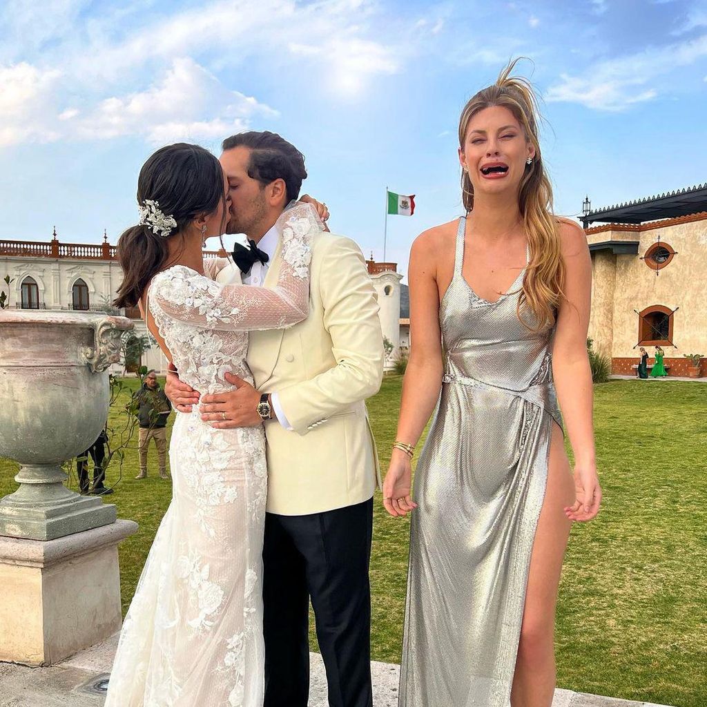 boda hermana de juanpa zurita