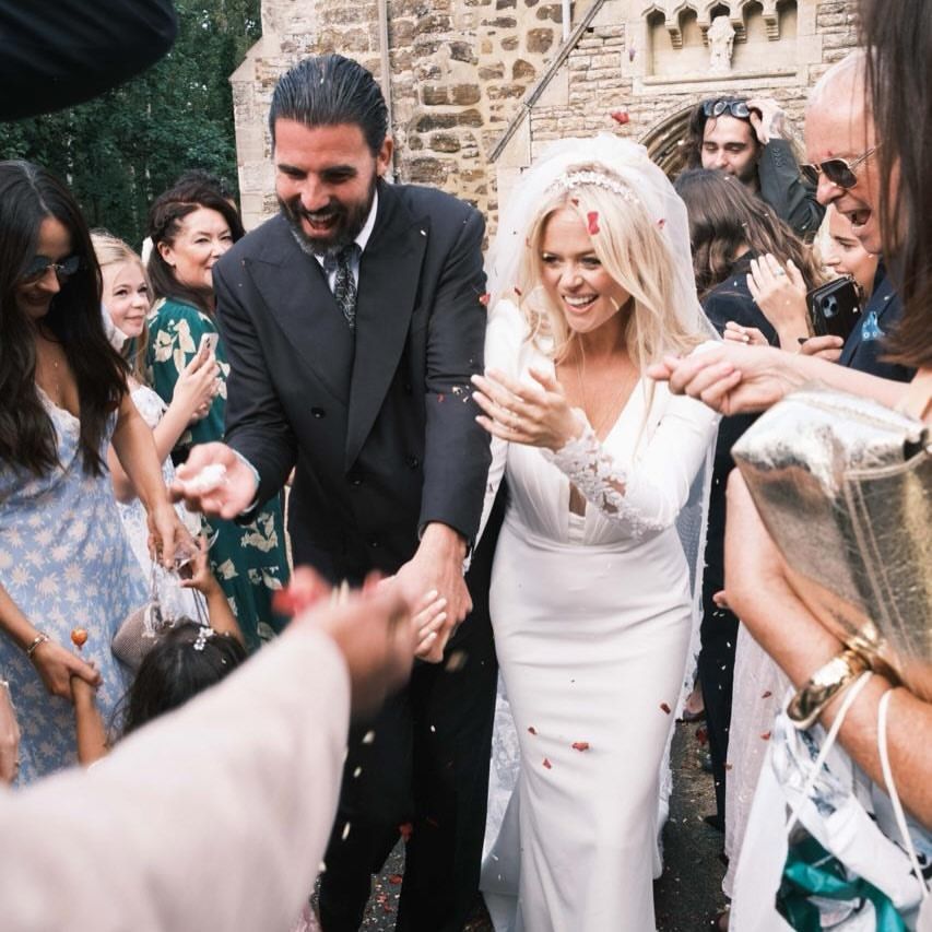 Emily Atack y el científico Alistair Garner se casaron el pasado 22 de agosto en Reino Unido y ahora celebrarán una segunda boda en España