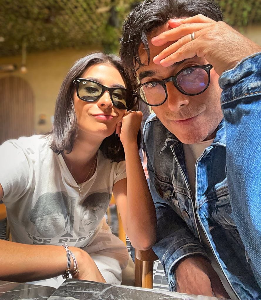 Adal Ramones y su hija Paola