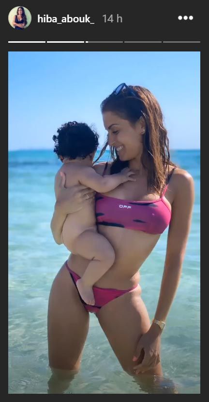 Hiba Abouk con su hijo Amín