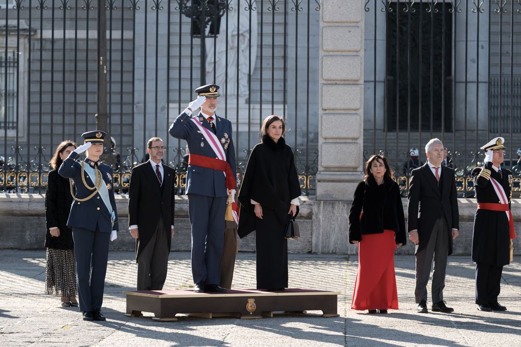 La princesa Leonor, el rey Felipe VI, la reina Letizia, la ministra de Defensa, Margarita Robles y el ministro de Interior, Fernando Grande-Marlaska, durante la Pascua Militar, en el Palacio Real, a 6 de enero de 2026, en Madrid