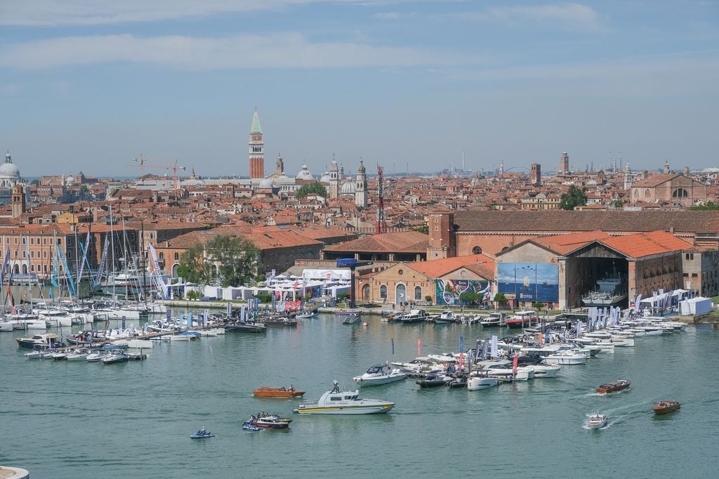 El puerto de Arsenal en Venecia