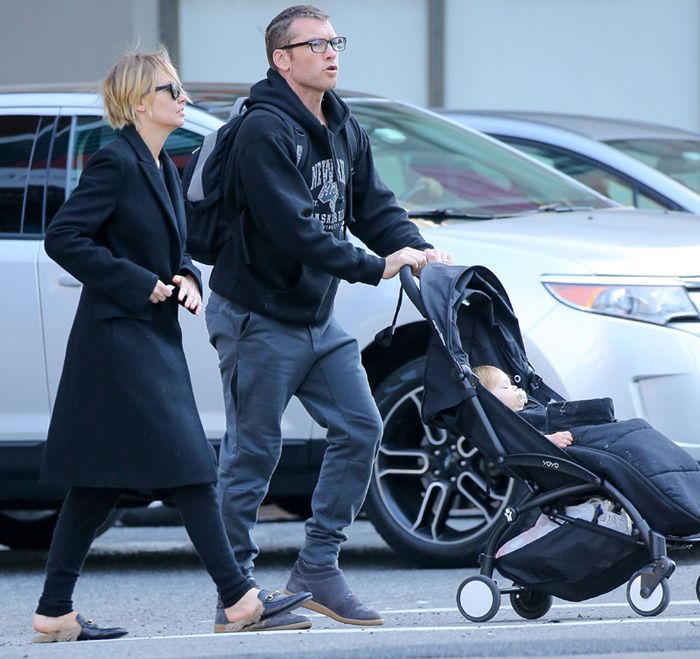 Sam Worthington y Lara Bingle