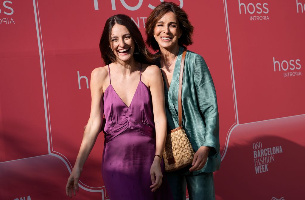 Madre e hija, en un evento 