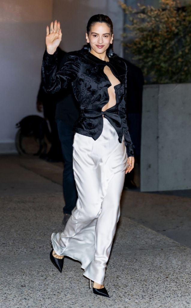 Rosalía caminando por las calles de Nueva York, el 29 de octubre de 2026.