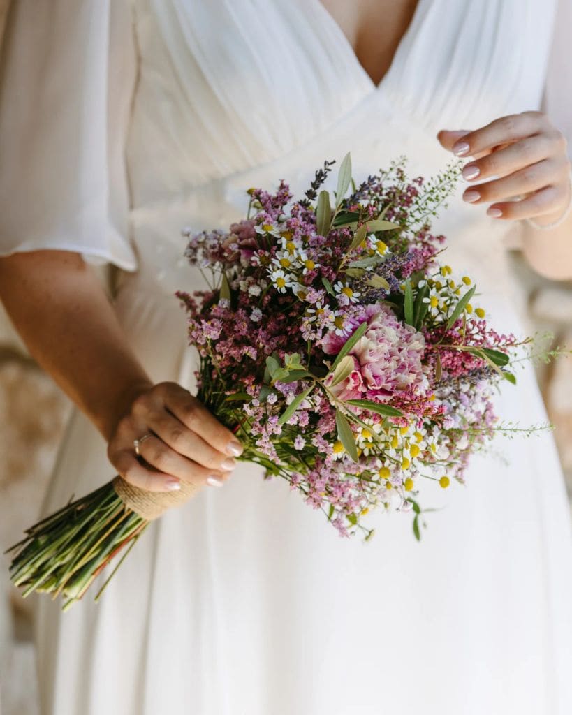 Ramos de novia protagonistas con colores silvestre