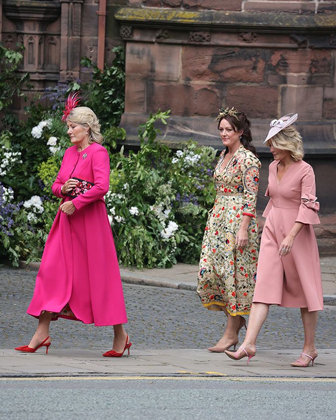 Natalia Grosvenor, madre del duque de Westminster con sus hijas Lady Tamara y Lady Edwina