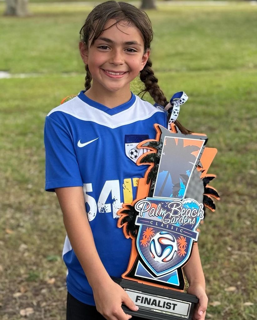 Renata, hija de Jacky Bracamontes