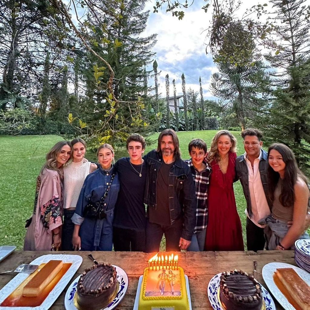 juanes y carlos vives celebran juntos su cumplea os