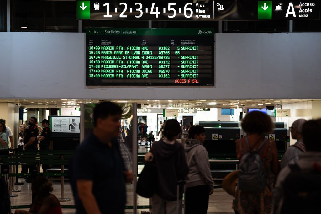 Retraso en la estación de AVE de Barcelona-Sants