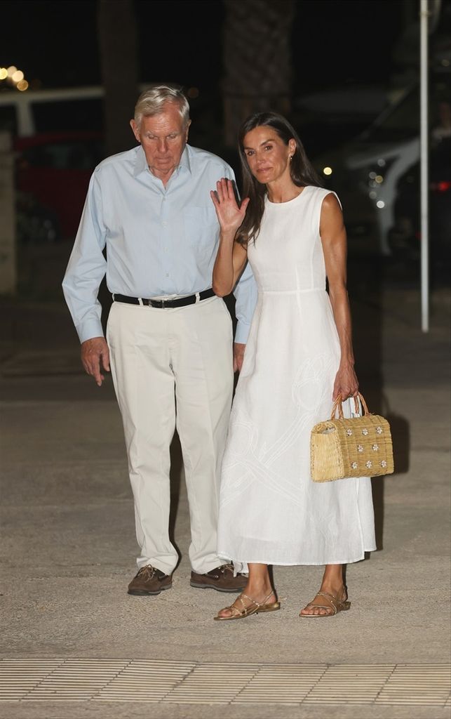 La Reina Letizia acompañada de Henri Jean Fruachud, esposo de Tatiana de Radwizzill
