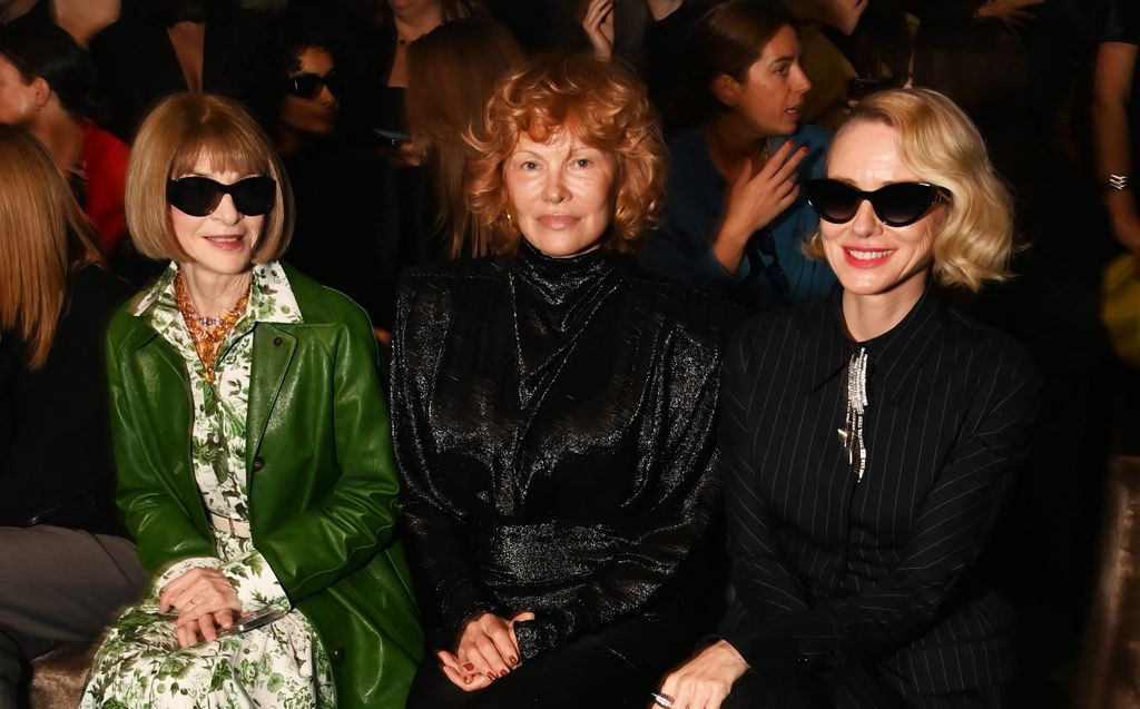 Anna Wintour, Pamela Anderson y Naomi Watts juntas en el desfile.