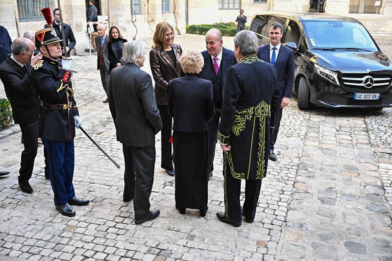 Don Juan Carlos y la infanta Cristina llegando al acto