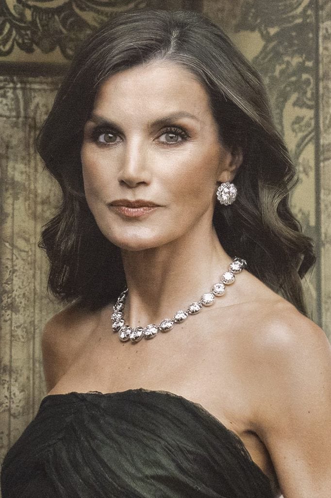 La reina Letizia con las joyas de chatones
