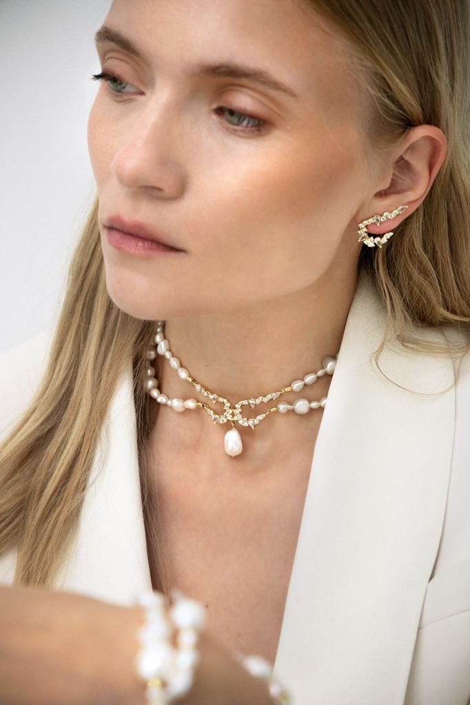 Gargantilla con perlas de Marina García