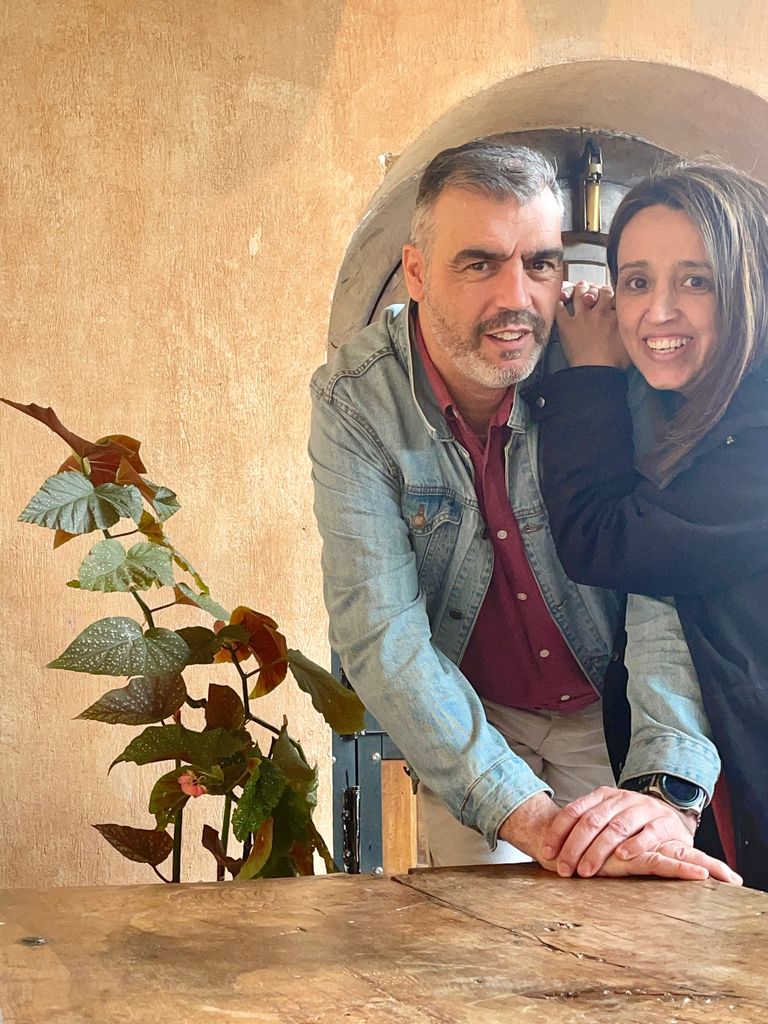 Rubén Peinador y Virginia Morquecho, padres de 15 hijos
