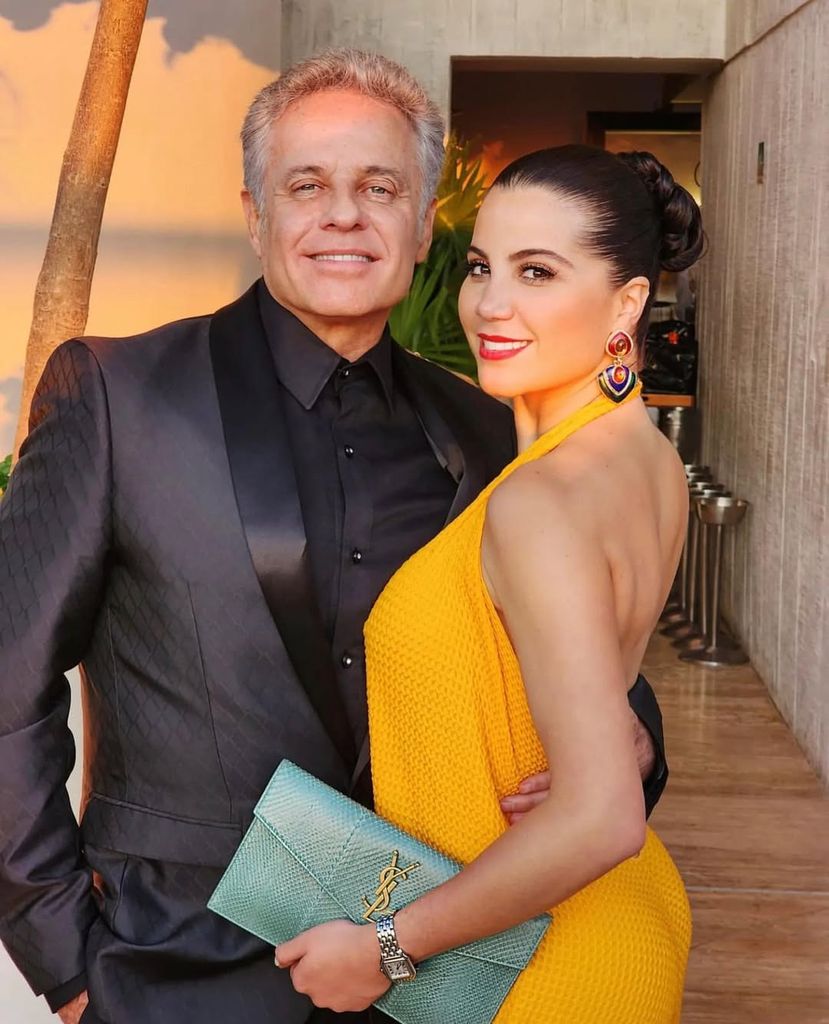 Alexis Ayala confirma su divorcio de Cinthia Aparicio luego de tres años juntos
