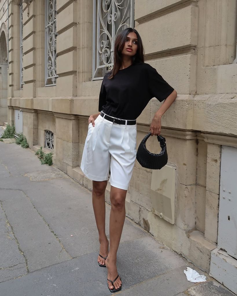 Look de verano con bermudas