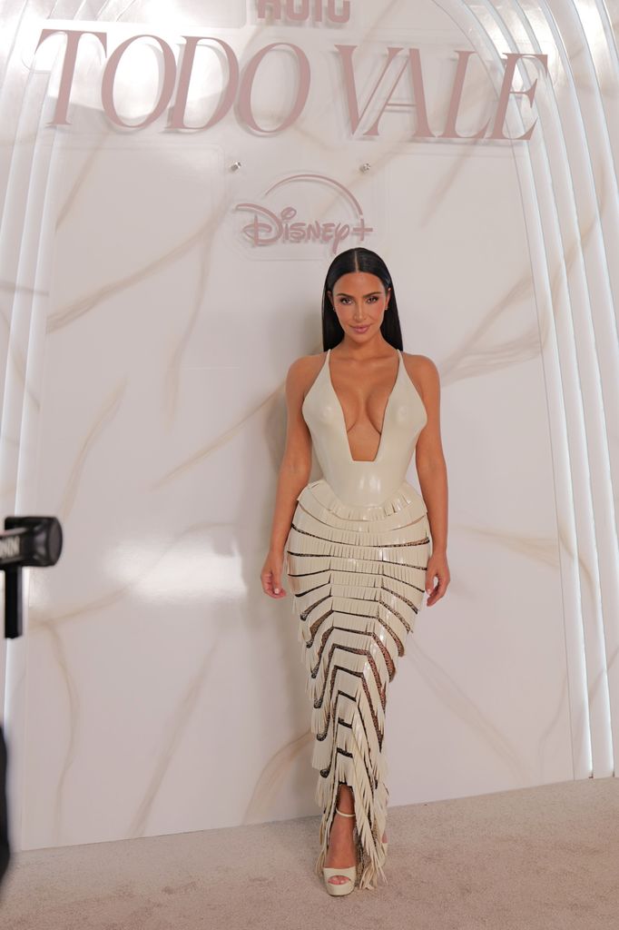 El curioso gusto de Kim Kardashian en el set de 'Todo Vale'