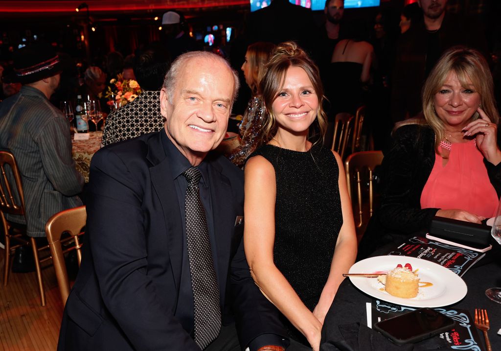 Kelsey Grammer y Kayte Walsh en una fiesta de los Grammy