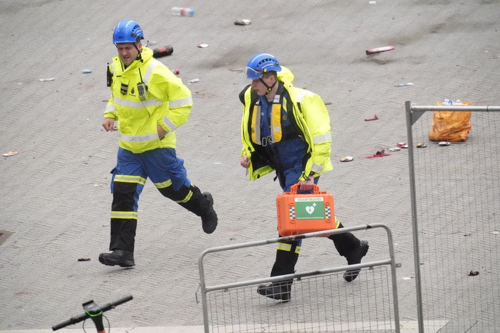 El primer ministro inglés agradeció el trabajo de las autoridades que respondieron al llamado de emergencia