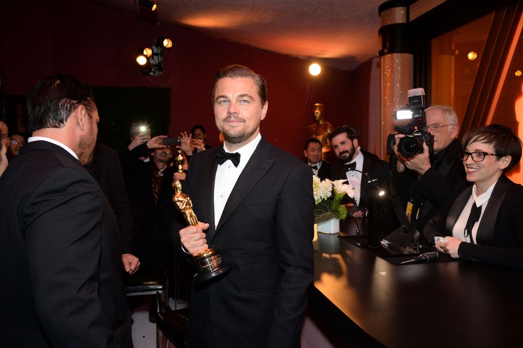 Leonardo DiCaprio recibió el Oscar después de cuatro nominaciones
