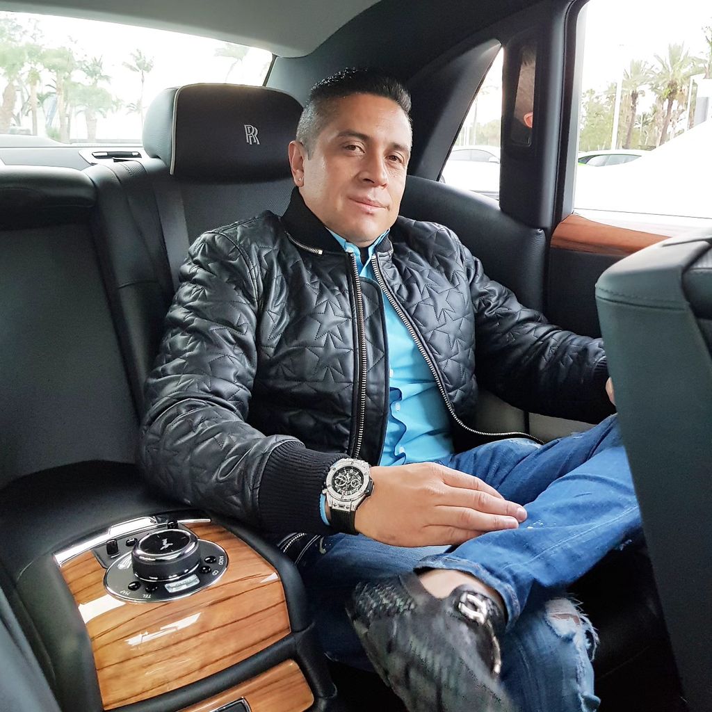 MAuricio Benítez, la mente creativa del lujo, mejor conocido como Mr. Bling