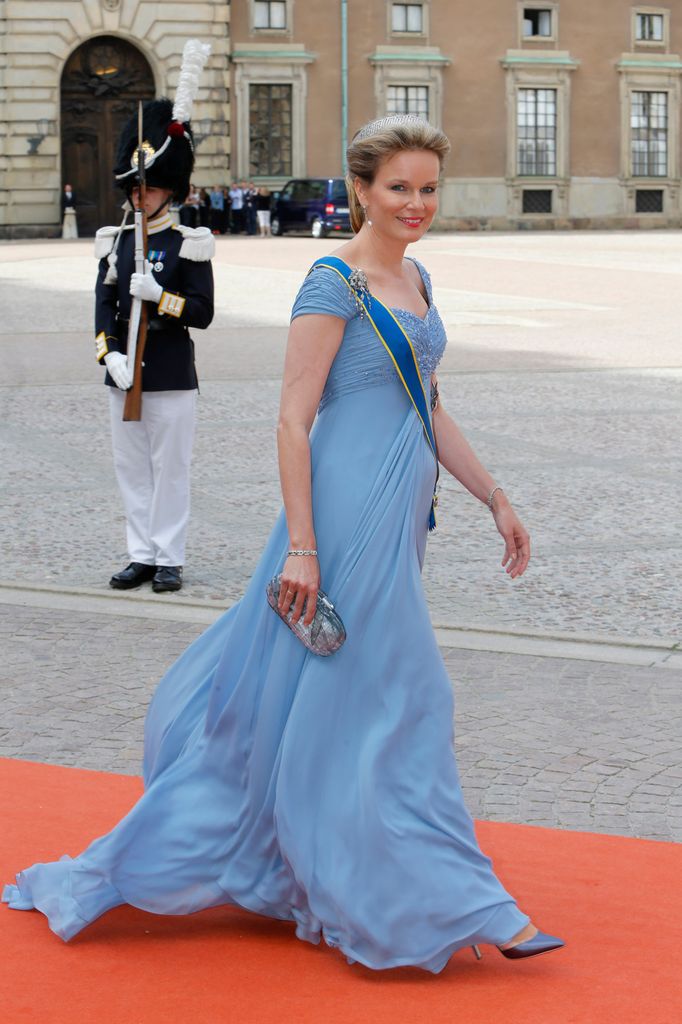 La reina Matilde de Bélgica en la boda del príncipe Carlos Felipe y Sofía de Suecia, 2015.
