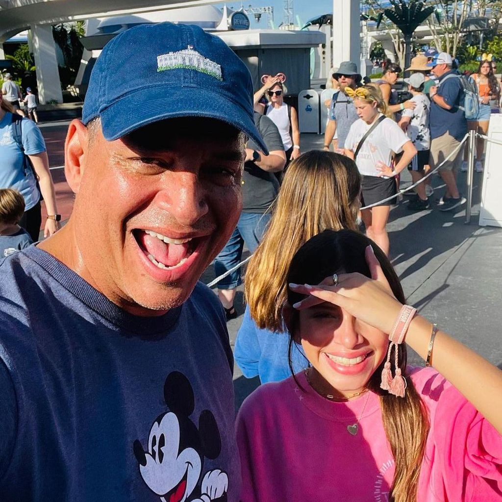 daniel sarcos con su hija carlota