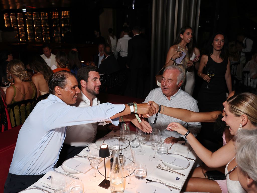 Rafael Nadal y Enrique Riquelme en una cena en Mónaco