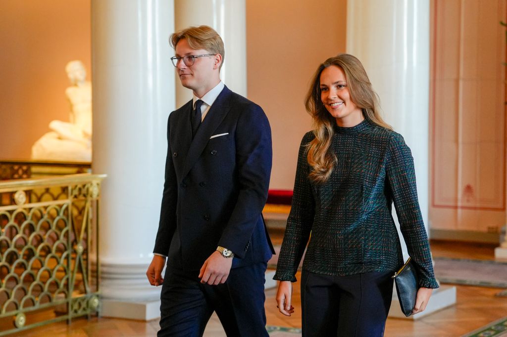 El príncipe Sverre Magnus de Noruega junto a su hermana la princesa Ingrid Alexandra de Noruega en la recepción con los atletas noruegos.