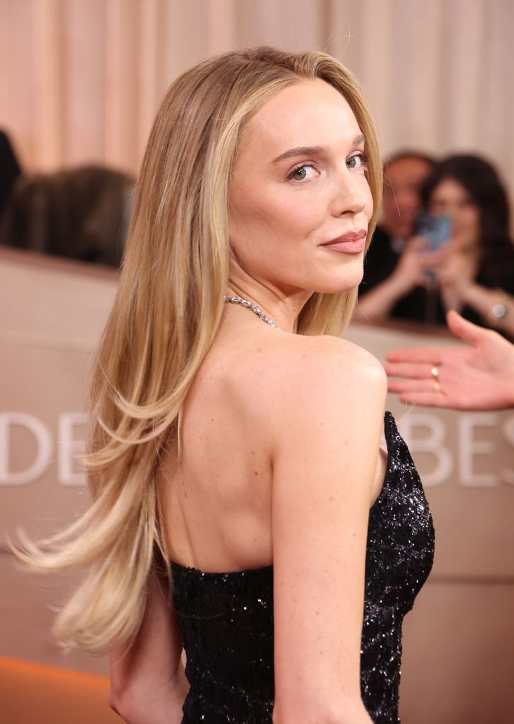 Alex Cooper en los Golden Globe 2026.