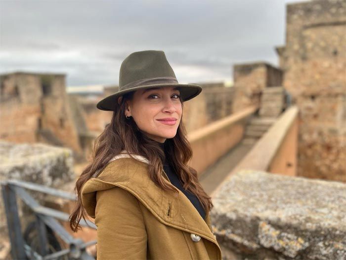 Georgina León, cantante