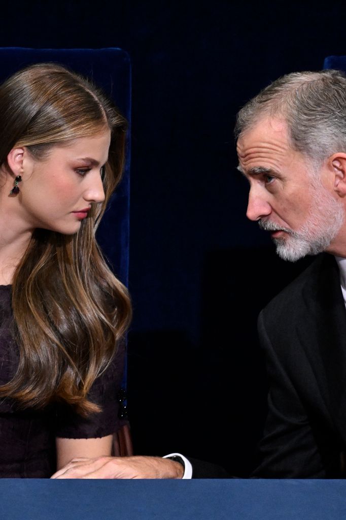 La princesa Leonor junto al Rey Felipe