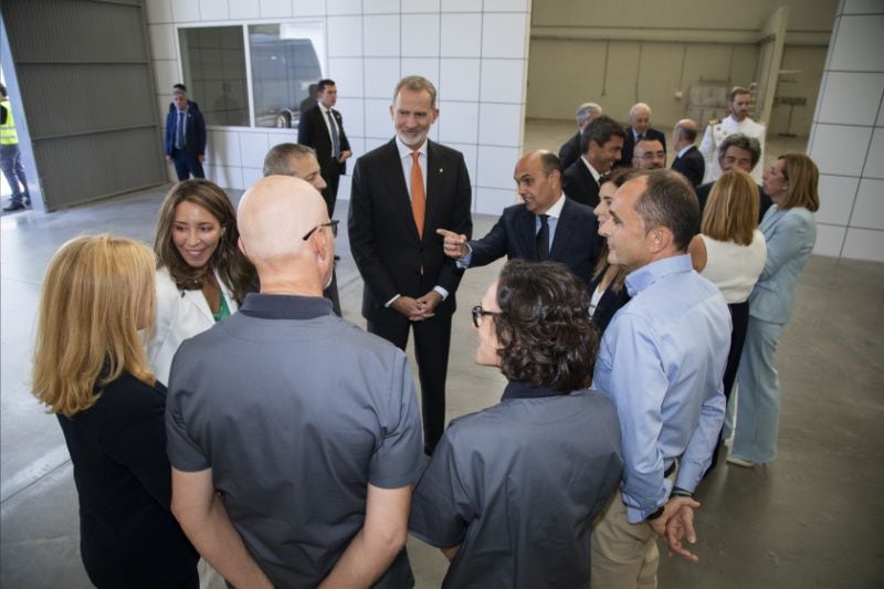 El rey Felipe visita las instalaciones de Porcelanosa