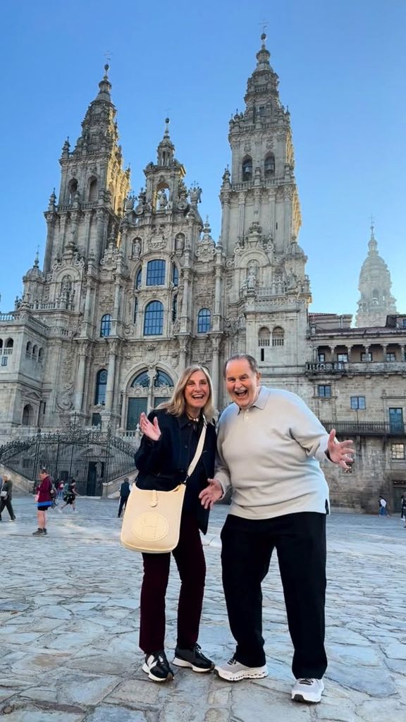 Raúl de Molina y su esposa están de viaje por España