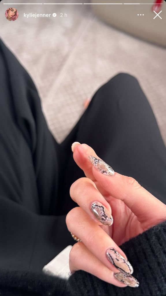 La empresaria compartió en sus redes sociales el diseño de su manicura.