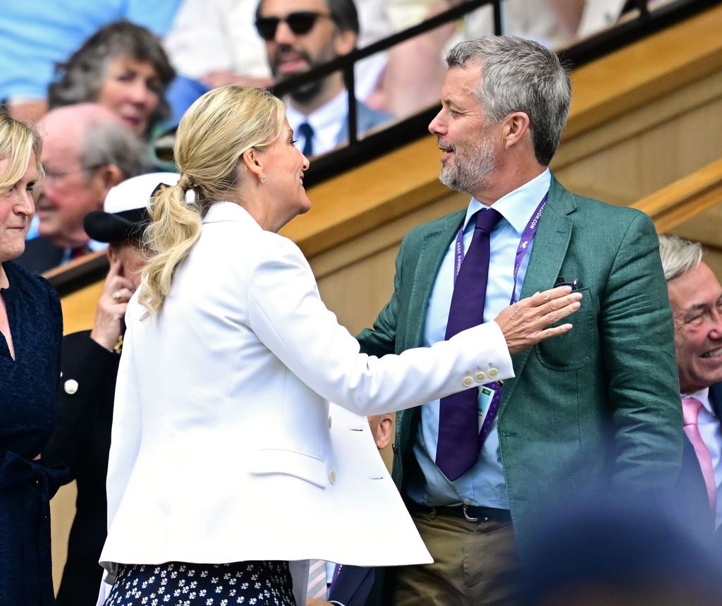 Palco Real de Wimbledon: Federico de Dinamarca.