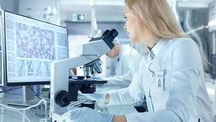 especialista en un laboratorio