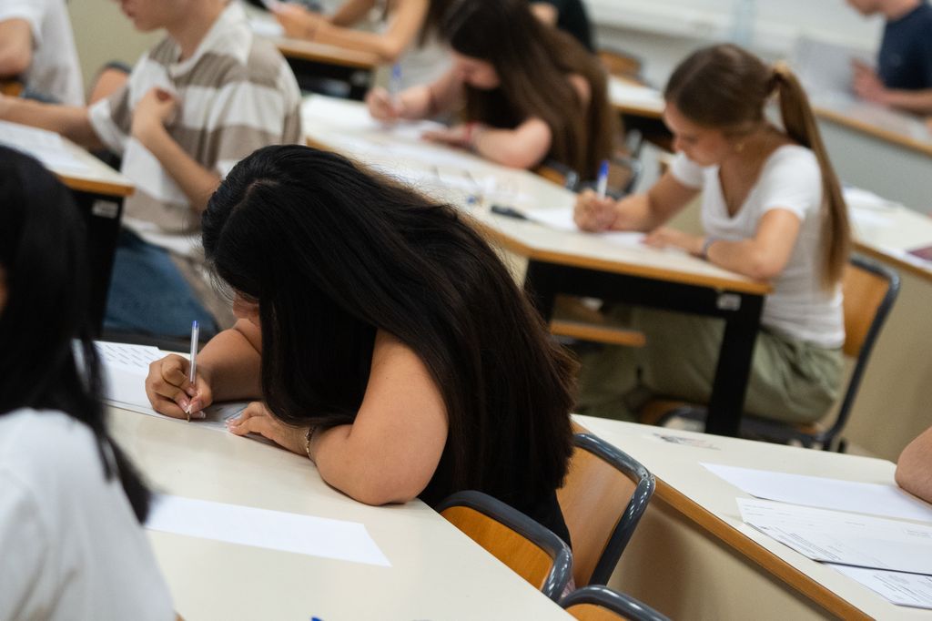 Las dobles titulaciones de Matemáticas, Física e Ingeniería lideran ya las notas de corte más altas de España, impulsadas por el auge de la inteligencia artificial y los perfiles tecnológicos