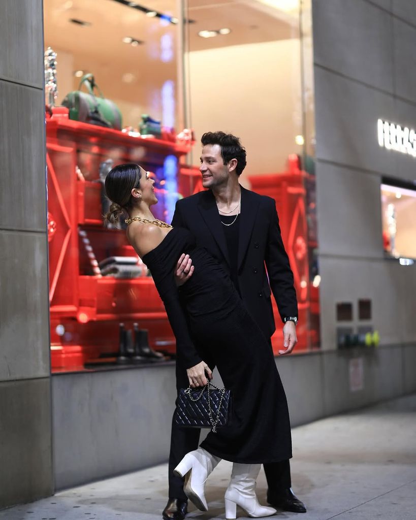 Daniela Ospina y Gabriel Coronel se comprometieron en Madrid