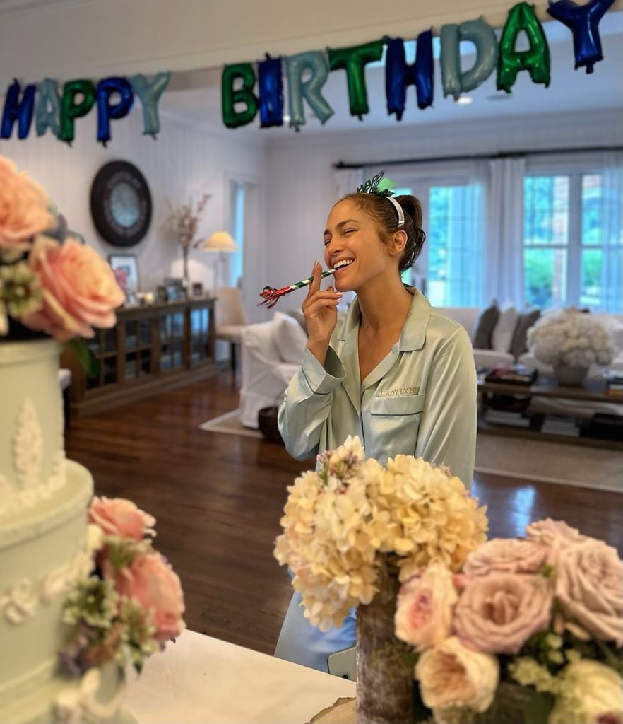 Jennifer Lopez compartió un vistazo de su festejo más íntimo.
