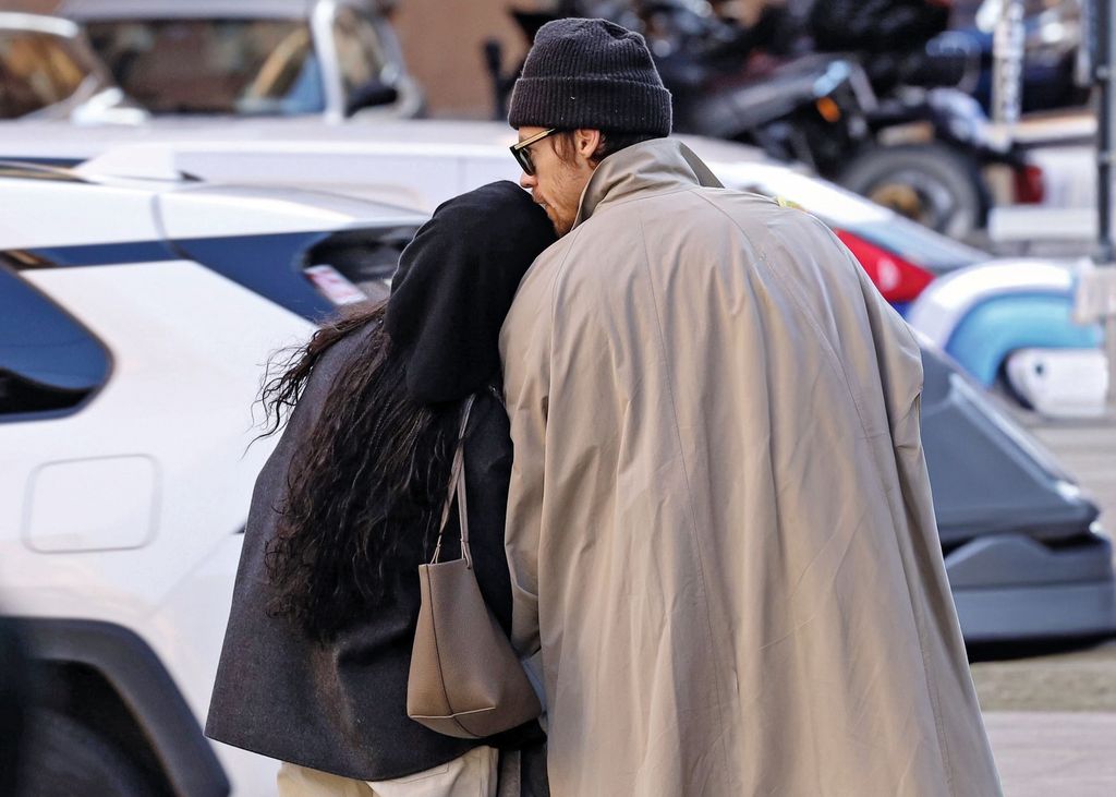Harry Styles y Zoë Kravitz o cuando Roma se escribe al revés