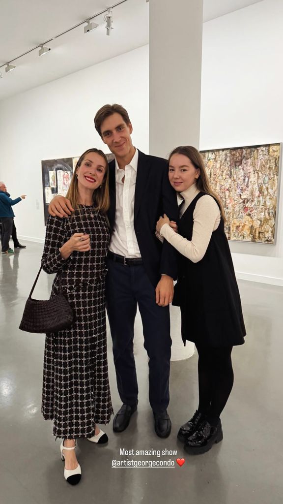 Alejandra de Hannover y su misterioso look de Paris Fashion Week