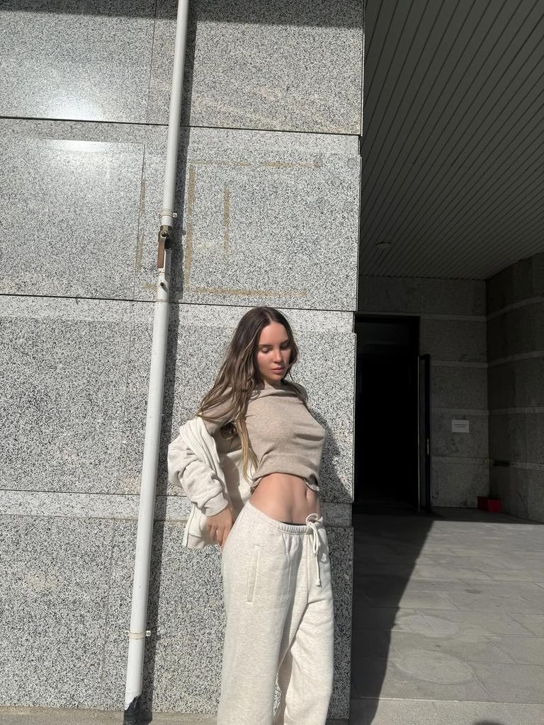 Esta es una de las últimas fotos de Belinda con el pelo castaño rubio. 