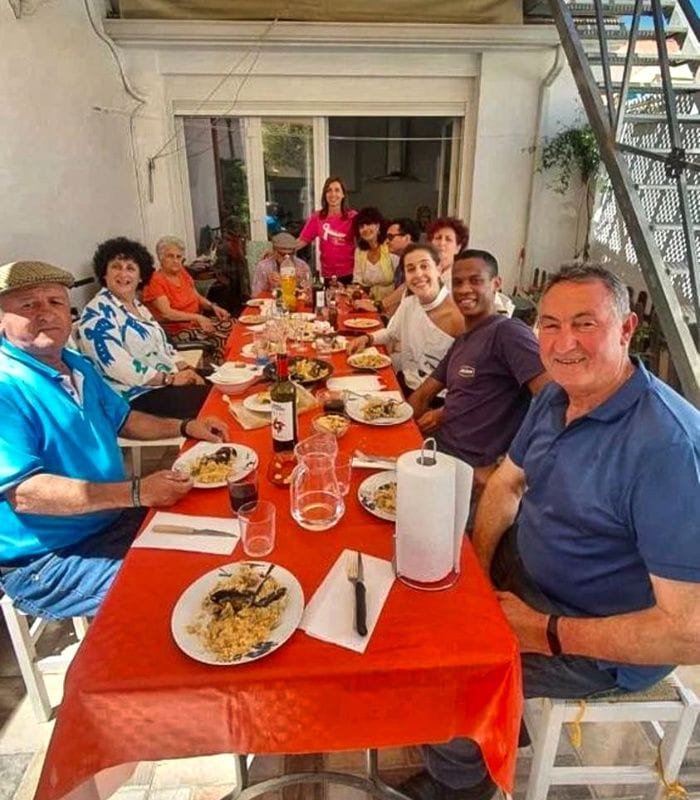 Carolina Marín junto a su familia