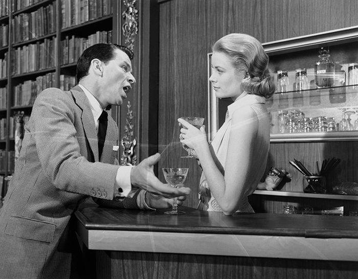El anillo de compromiso de diamantes de Grace Kelly en Alta Sociedad