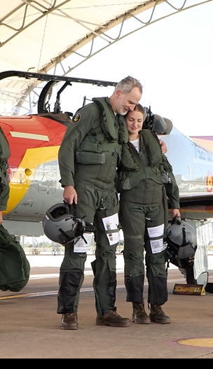 Otro abrazo que habla por sí solo de la extraordinaria relación de don Felipe con la princesa Leonor
